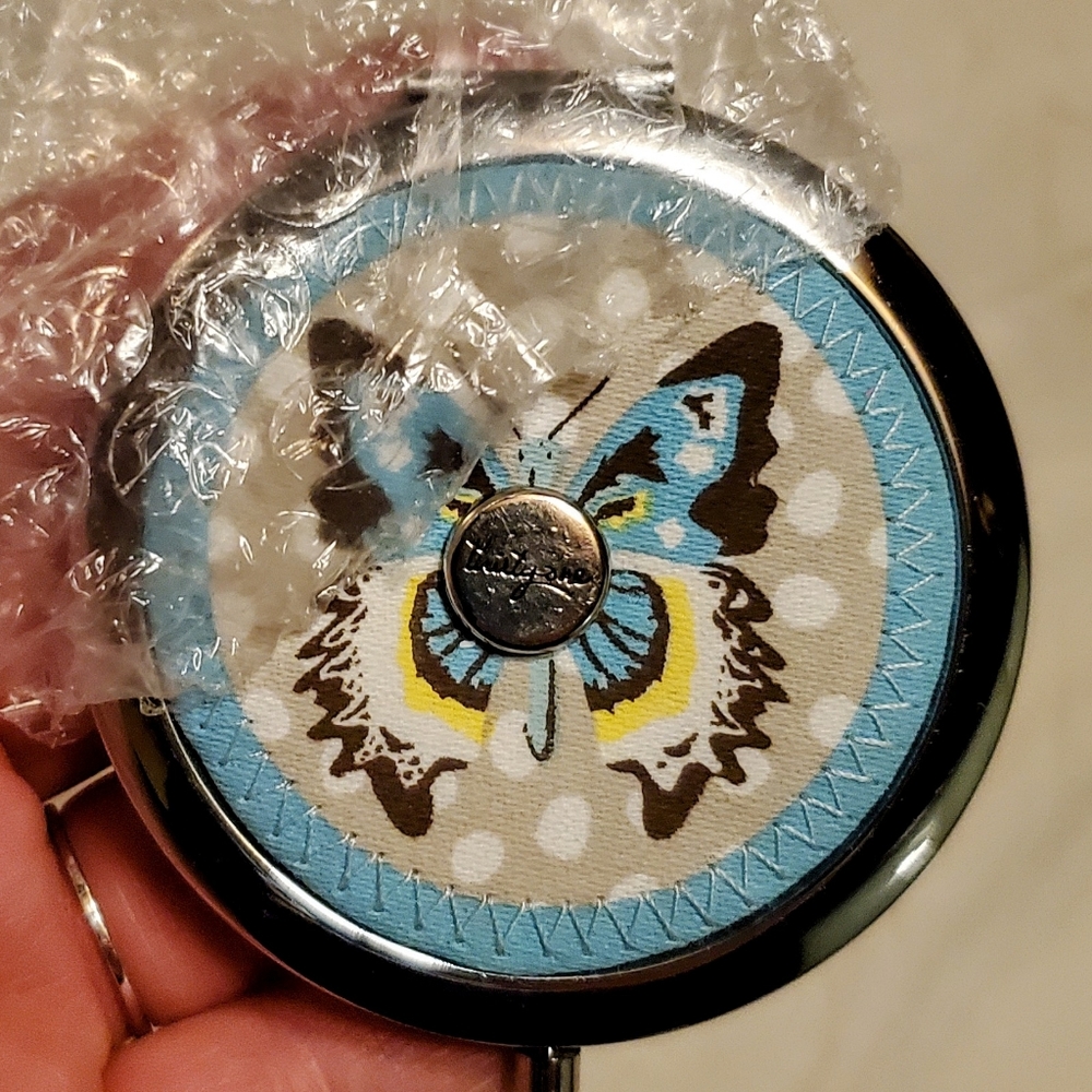 Mirror Compact